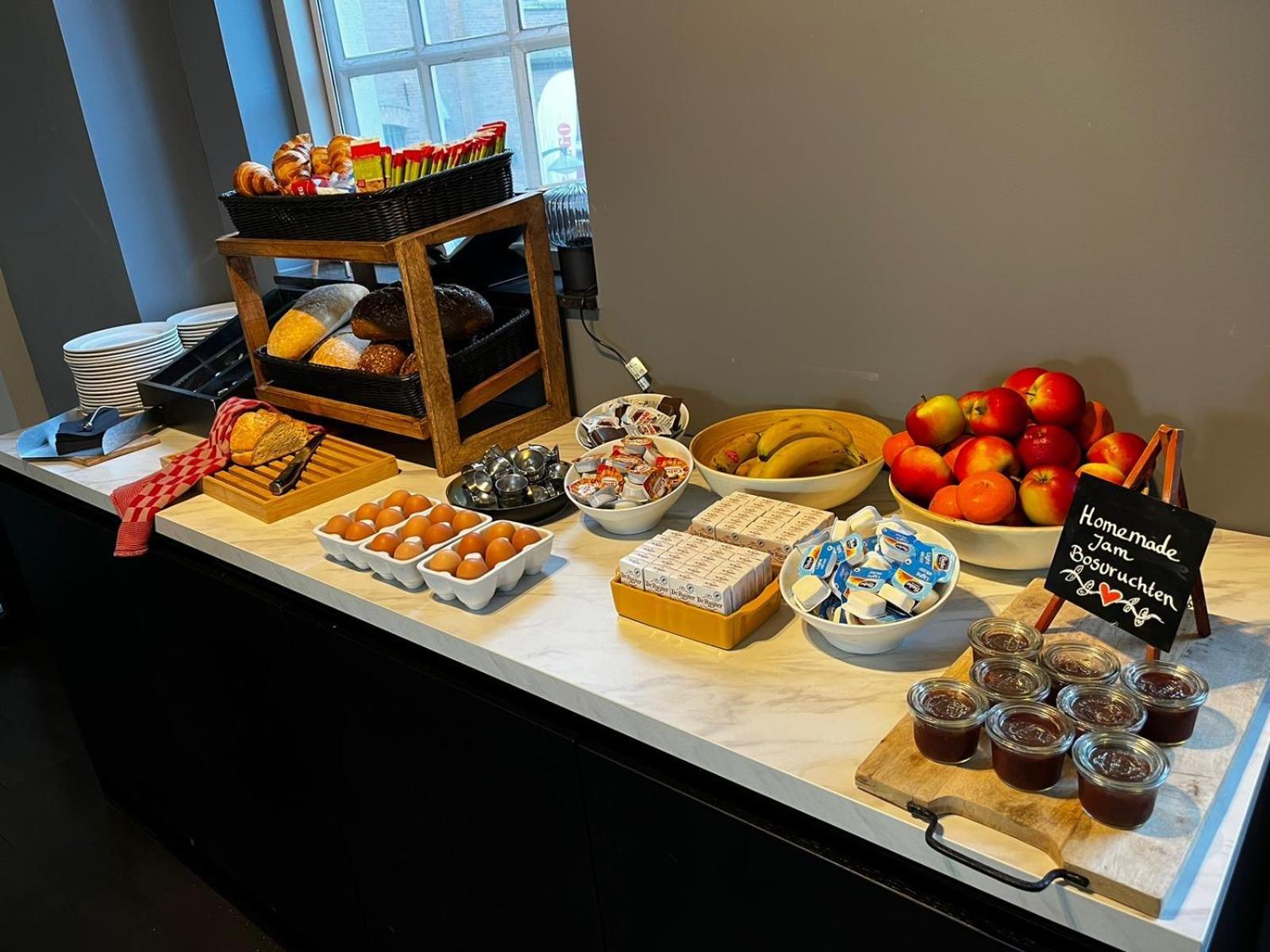 Hotel Oostereiland Hoorn  Ngoại thất bức ảnh